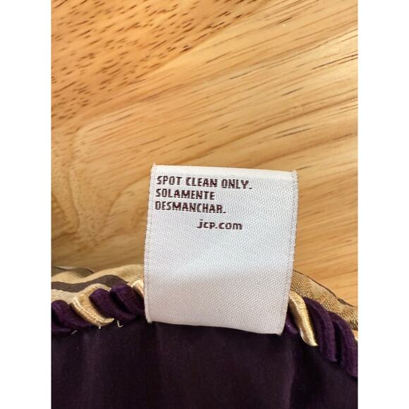 Chris Madden by JC Penney Pillows for bed or sofa and two shams with tassels - Picture 9 of 9